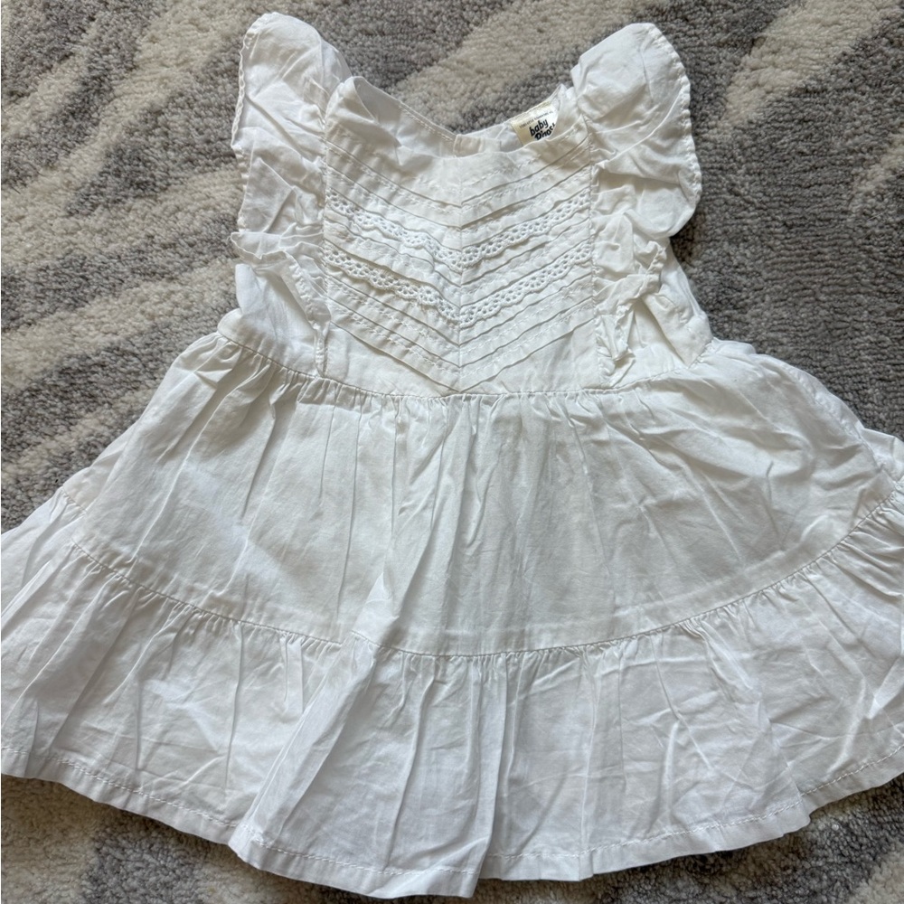 OshKosh ruffled-sleeve dress size 6 months